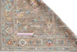 Central medallion detail of New Farahan rug from Pakistan