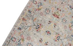 Backside of handmade New Farahan rug showing knot structure and weave density