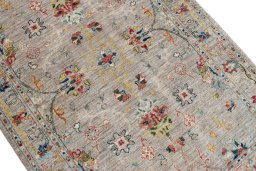 Central medallion detail of New Farahan rug from Pakistan