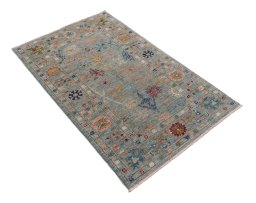Close-up detail of New Farahan rug from Pakistan showing Wool weave