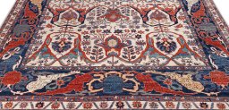 Surface texture of New Farahan rug with natural Wool and intricate pattern
