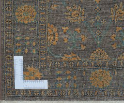 Corner detail of New Farahan rug showing border pattern and Wool pile