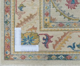 Corner detail of New Farahan rug showing border pattern and Wool pile