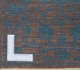 Corner detail of New Farahan rug showing border pattern and Wool pile
