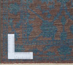 Corner detail of New Farahan rug showing border pattern and Wool pile
