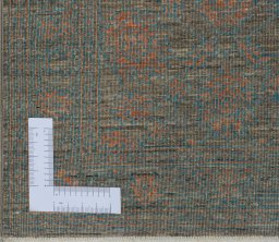 Corner detail of New Farahan rug showing border pattern and Wool pile