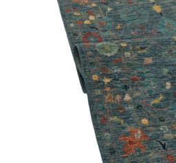 Close-up detail of New Farahan rug from Pakistan showing Wool weave