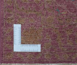 Corner detail of New Farahan rug showing border pattern and Wool pile