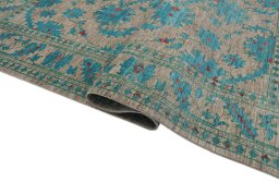 Close-up detail of New Farahan rug from Pakistan showing Wool weave