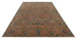 Surface texture of New Farahan rug with natural Wool and intricate pattern