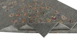 Central medallion detail of New Farahan rug from Pakistan