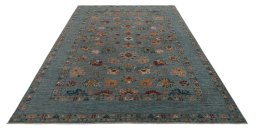 Surface texture of New Farahan rug with natural Wool and intricate pattern