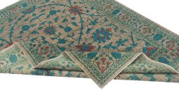 Central medallion detail of New Farahan rug from Pakistan