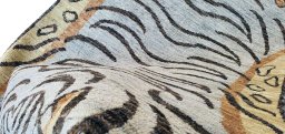 Close-up detail of New Farahan rug from Pakistan showing Wool weave