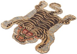 Close-up detail of New Farahan rug from Pakistan showing Wool weave