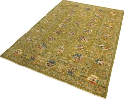 Corner detail of New Farahan rug showing border pattern and Wool pile