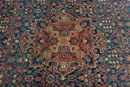 Central medallion detail of 1930s Farahan rug from Iran / Persia