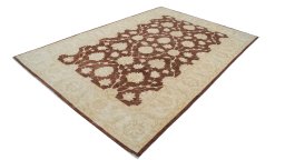 Corner detail of New Ziegler rug showing border pattern and Wool pile