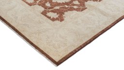 Surface texture of New Ziegler rug with natural Wool and intricate pattern