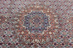 Central medallion detail of 2000s Moud rug from Iran / Persia