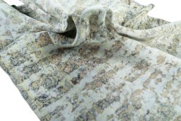 Corner detail of 1950s Vintage rug showing border pattern and Wool pile