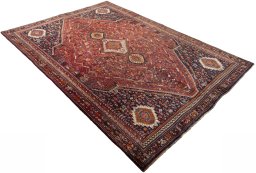 Close-up detail of 2000s Shiraz rug from Iran / Persia showing Wool weave