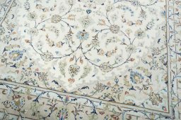 Close-up detail of New Kashan rug from Iran / Persia showing Wool weave