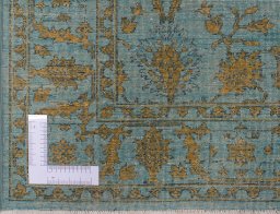 Corner detail of New Farahan rug showing border pattern and Wool pile