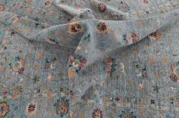 Full view of New Farahan rug from Pakistan, 299 × 207 cm in Gray tones