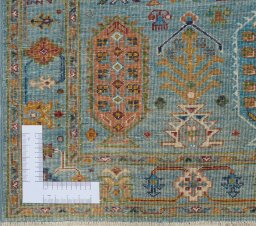 Corner detail of New Farahan rug showing border pattern and Wool pile