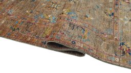 Close-up detail of New Farahan rug from Pakistan showing Wool weave