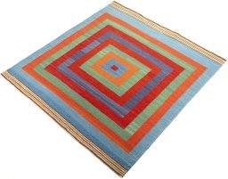 Corner detail of New Kilim Sofre rug showing border pattern and Wool pile