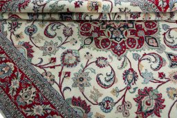 Close-up detail of 2000s Sarough rug from Iran / Persia showing Wool weave
