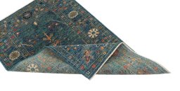 Central medallion detail of New Farahan rug from Pakistan