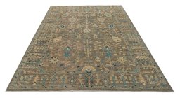 Surface texture of New Farahan rug with natural Wool and intricate pattern