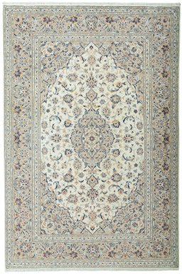 Full view of New Kashan rug from Iran / Persia, 295 × 197 cm in Beige tones
