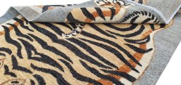 Close-up detail of New Farahan rug from Pakistan showing Wool weave