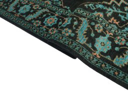 Close-up detail of New Farahan rug from Pakistan showing Wool weave