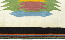 Central medallion detail of New Kilim Sofre rug from Turkey