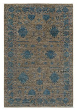 Full view of New Farahan rug from Pakistan, 182 × 122 cm in Green tones