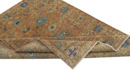 Central medallion detail of New Farahan rug from Pakistan