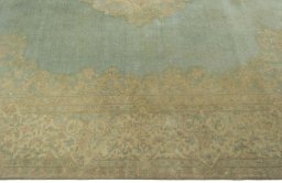 Corner detail of 1970s Vintage rug showing border pattern and Wool pile