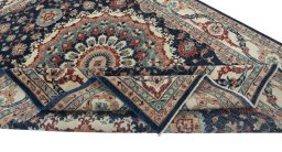 Central medallion detail of New Farahan rug from Pakistan