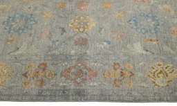 Close-up detail of New Mahli rug from Pakistan showing Wool weave