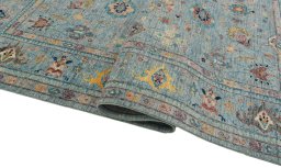 Close-up detail of New Farahan rug from Pakistan showing Wool weave