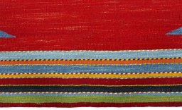 Central medallion detail of New Kilim Sofre rug from Turkey