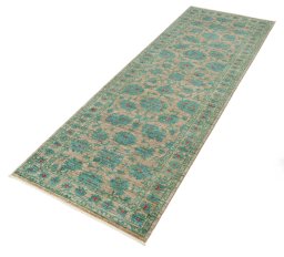 Close-up detail of New Farahan rug from Pakistan showing Wool weave