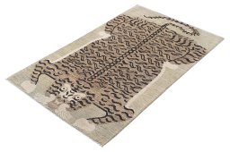 Close-up detail of New Farahan rug from Pakistan showing Wool weave