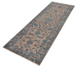 Close-up detail of New Farahan rug from Pakistan showing Wool weave