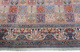 Central medallion detail of 2000s Moud rug from Iran / Persia